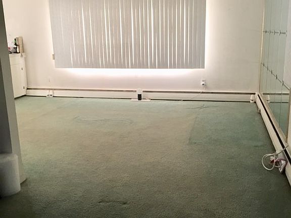 Living Room (No Furniture)