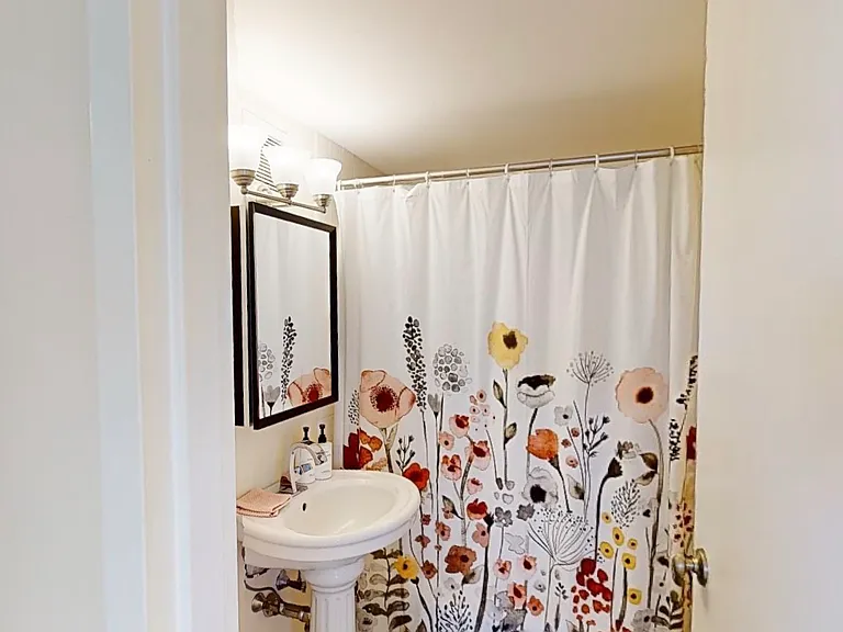 899 Massachusetts Ave #5 — Photo 7