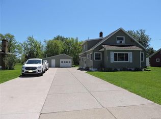 5541 Berg Rd, Buffalo, NY 14218