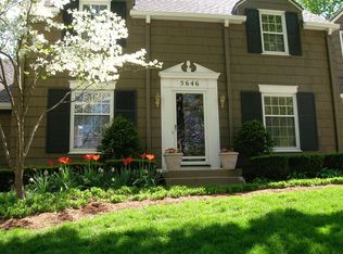 5646 Suwanee Rd, Fairway, KS 66205