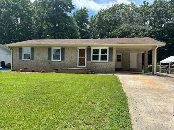 1614 Brentwood Dr, Griffin, GA 30224