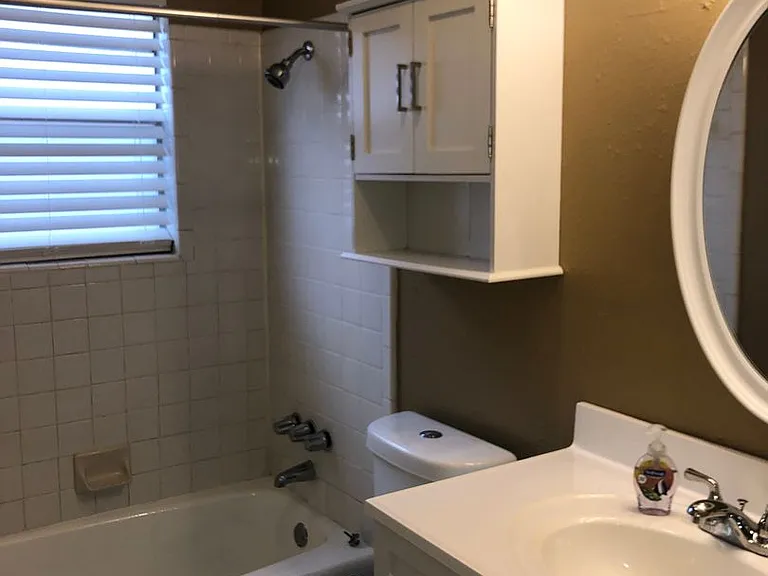 8808 Cedar Ln — Photo 7