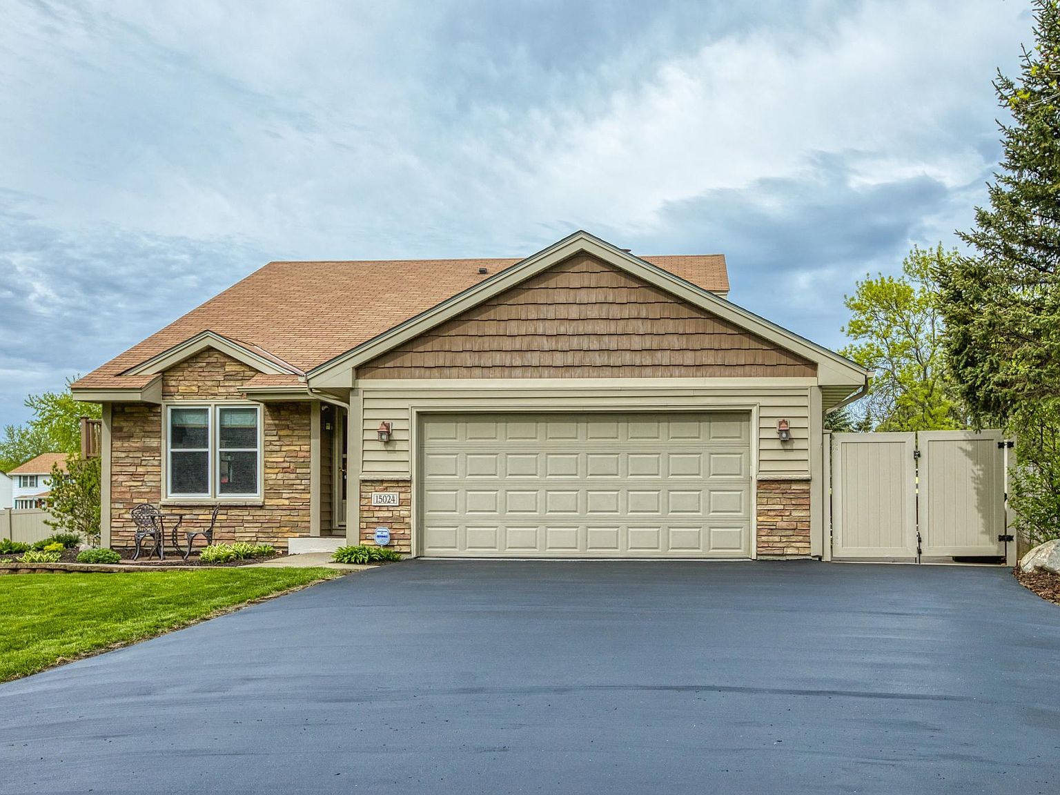 15024 Rushmore Cres, Burnsville, MN 55306 Zillow