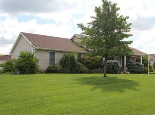 2660 E Oak Ln, Warsaw, IN 46582