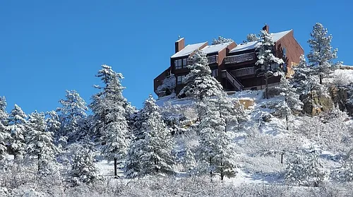 4555 Sentinel Rock Photo 1