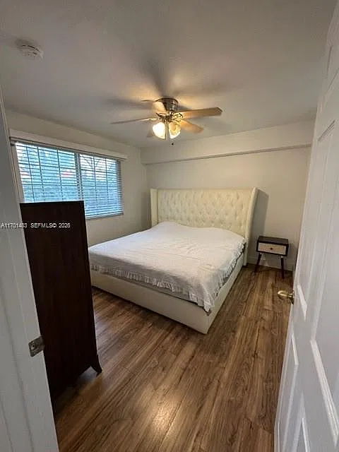 Village East Condo — Photo 4