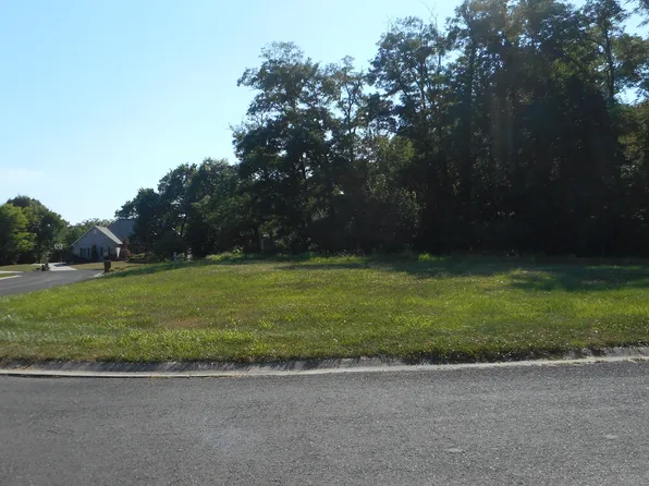 3709 Thorne Briar Ct, Millstadt, IL 62260