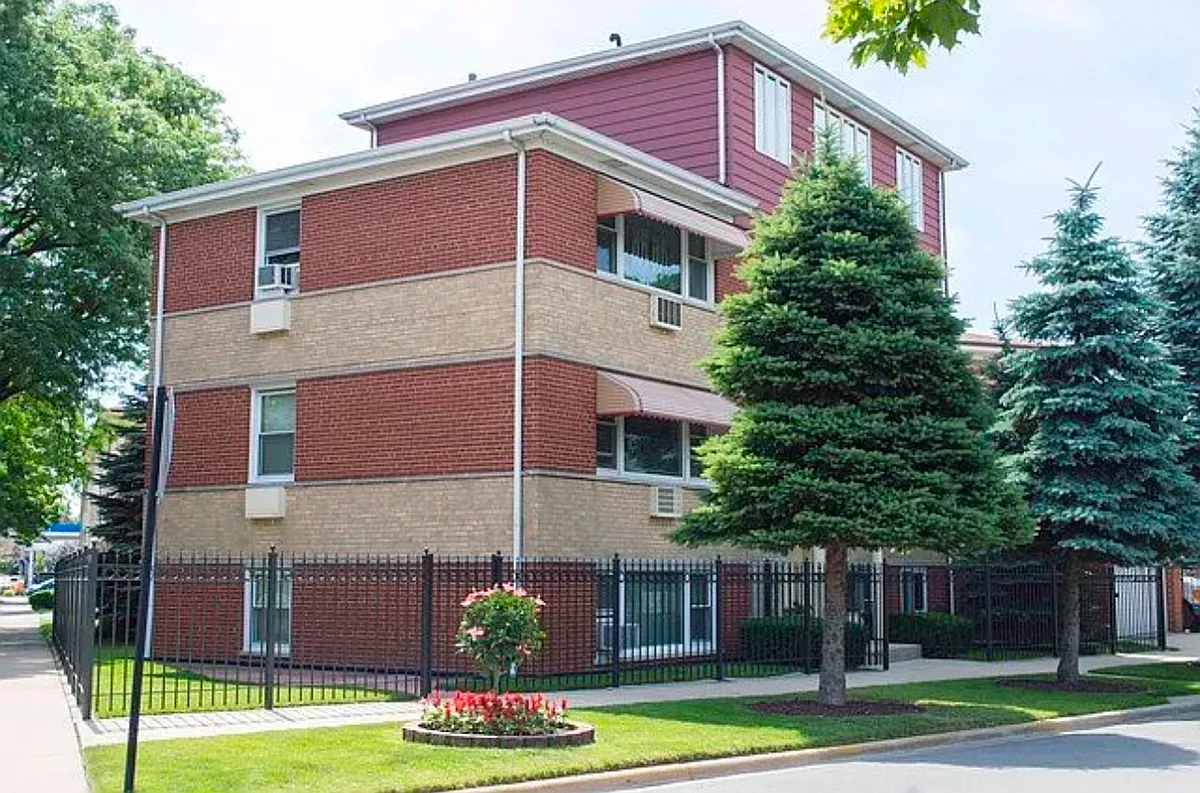 Building Photo - 5033 N McVicker Ave #2