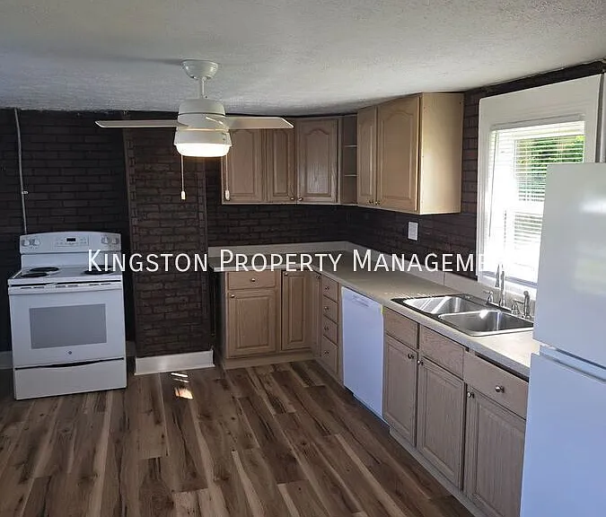 105 Big Sink Rd — Photo 1