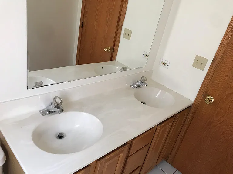 5223 S Archer Ave #3 — Photo 9