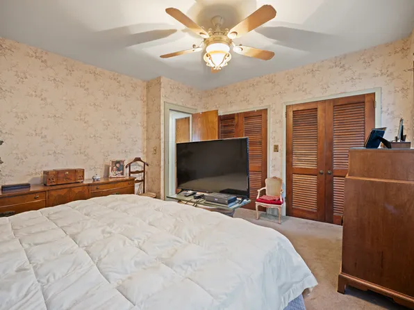 1040 84th Street image 7 of 11