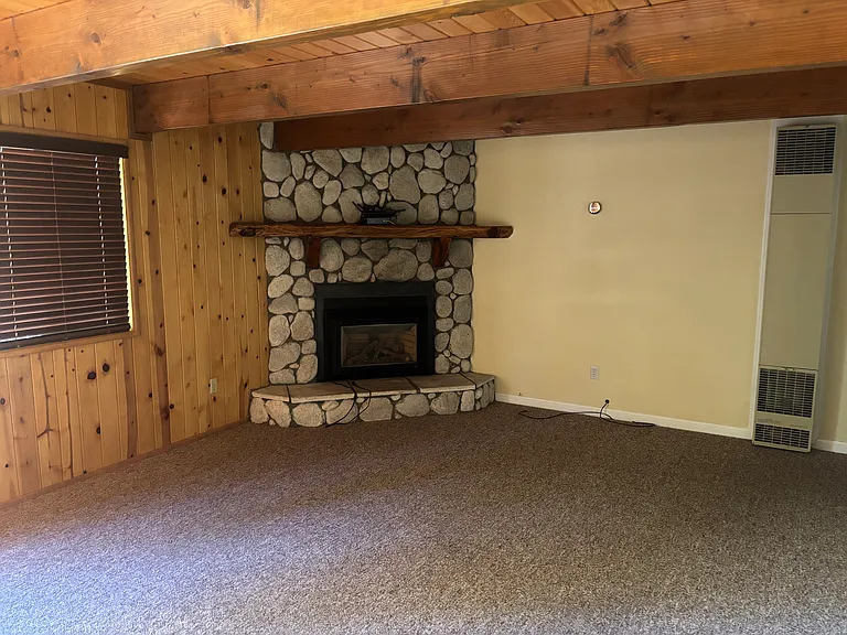 412 Garrick Way — Photo 3