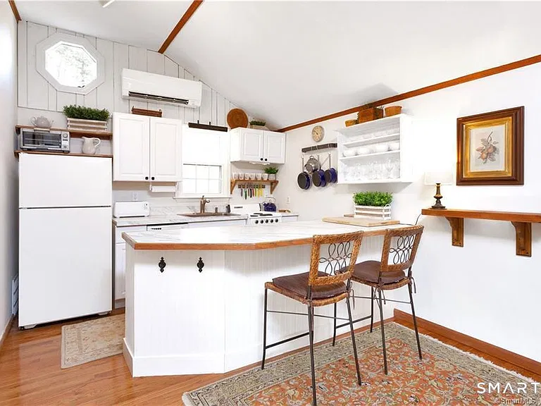 1C Ridgewood Ln — Photo 6
