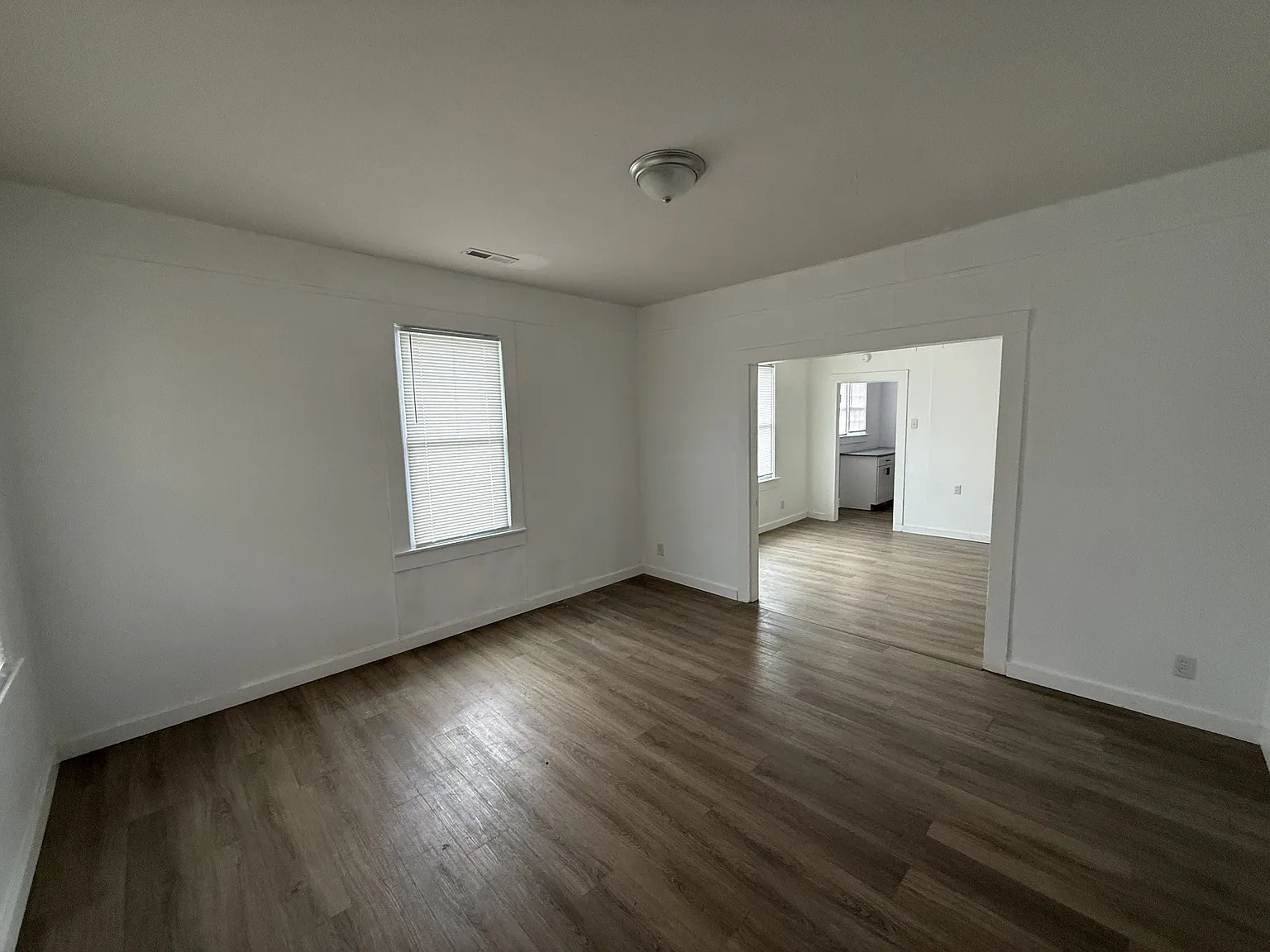 125 Clyde Street - 1 — Photo 3