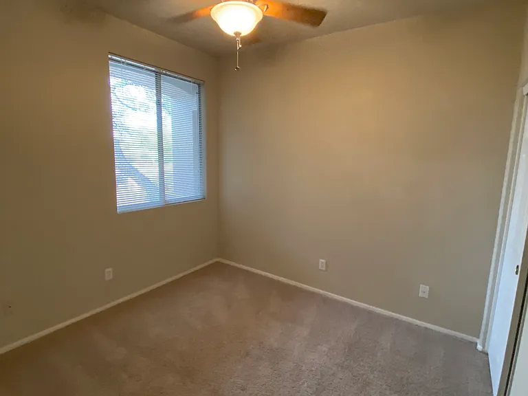 17535 W Cactus Flower Dr — Photo 6