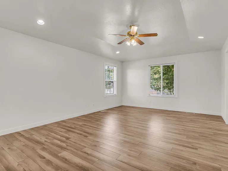 1468 W Flint Meadow Dr — Photo 14