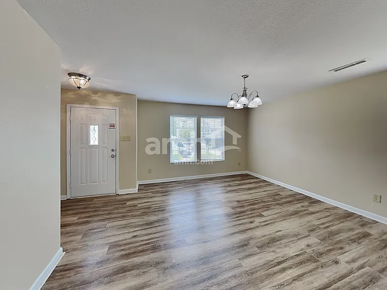 4148 Kellybrook Dr — Photo 6