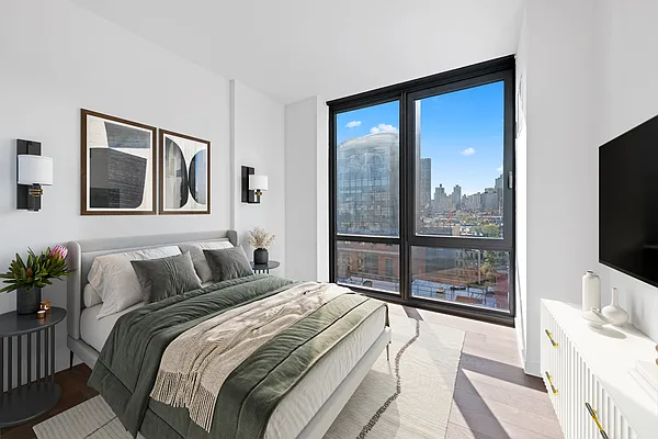 Rented by SERHANT. | media 15