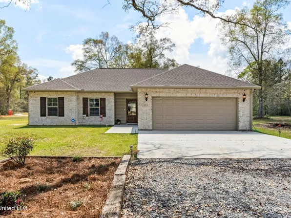 11 Hammock Rd, Carriere, MS 39426