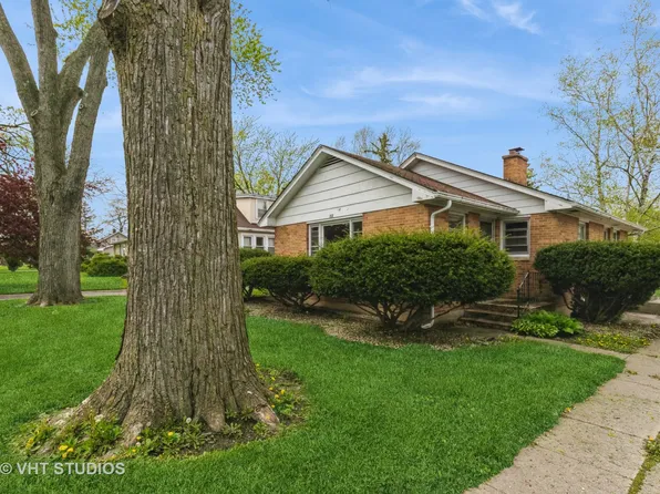 212 E Grand Ave, Lake Villa, IL 60046