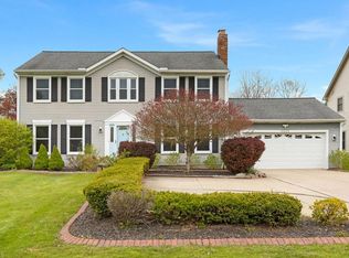 6935 Som Center Rd, Solon, OH 44139