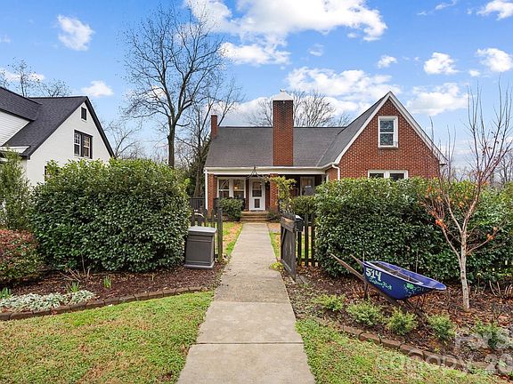 3rd image of 514 Jackson Park Rd