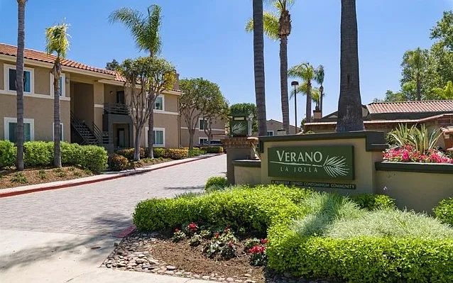 7525 Charmant Dr — Photo 2
