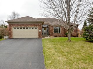 120 Quail Cir, Hudson, WI 54016