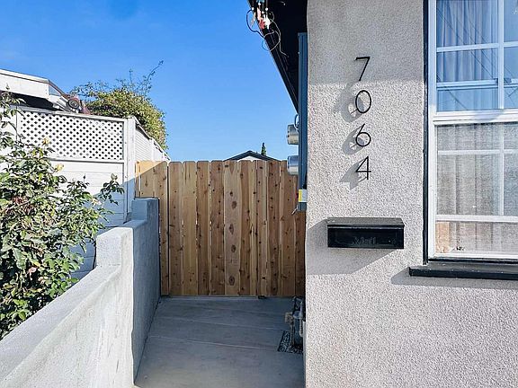 3rd image of 7064 Ardmore Ct