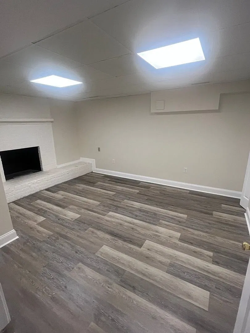 3715 Old Forest Rd — Photo 2