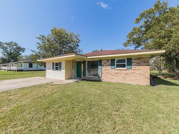 3rd image of 489 Tauzin St