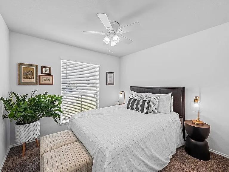 3025 Risinger Rd — Photo 9