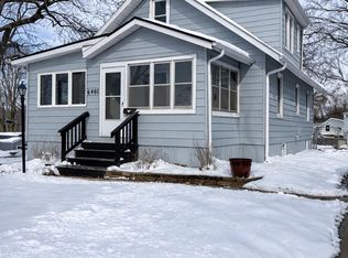 6460 Parker St, Omaha, NE 68104