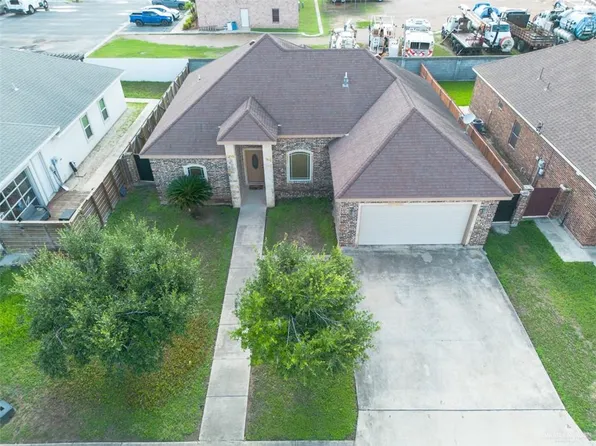 208 N 15th St, Hidalgo, TX 78557