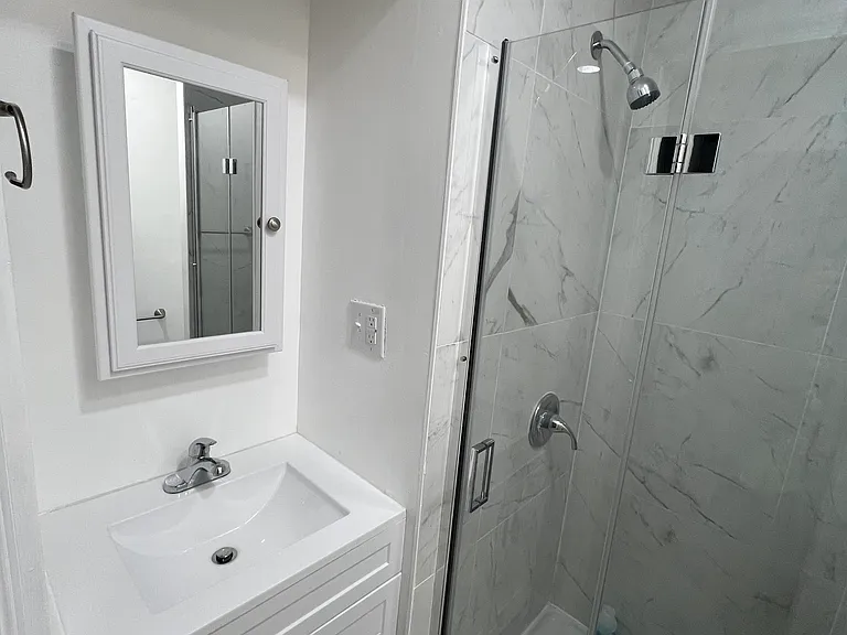 1000 Huntwood Ln — Photo 16