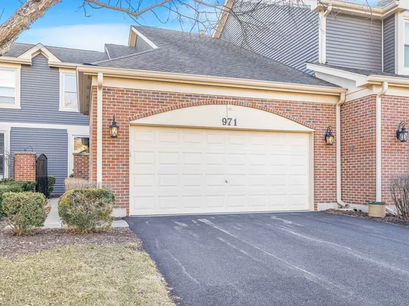 971 Heathrow Ln, Naperville, IL 60540