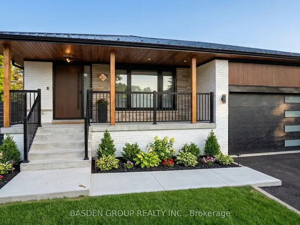 21 Mayberry Rd, Toronto, ON M3N 2A5