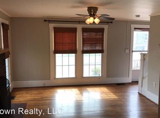 49 N High St, Harrisonburg, VA 22802