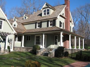 88 Ramhorne Rd, New Canaan, CT 06840