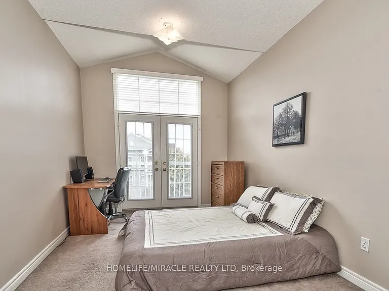 3 Ashdale Rd — Photo 8
