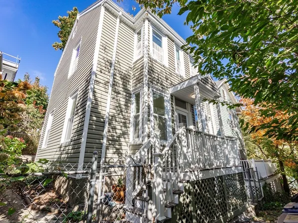 3 Sheridan Pl, Jamaica Plain, MA 02130