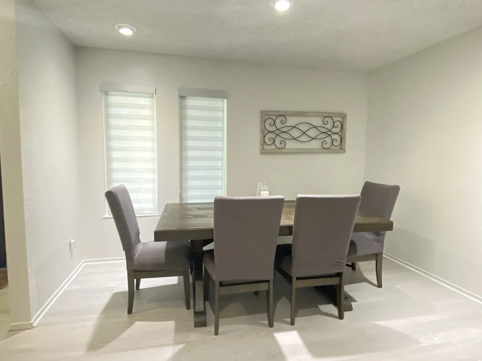 4 bed, 1947 sqft, $2,700 — Photo 3