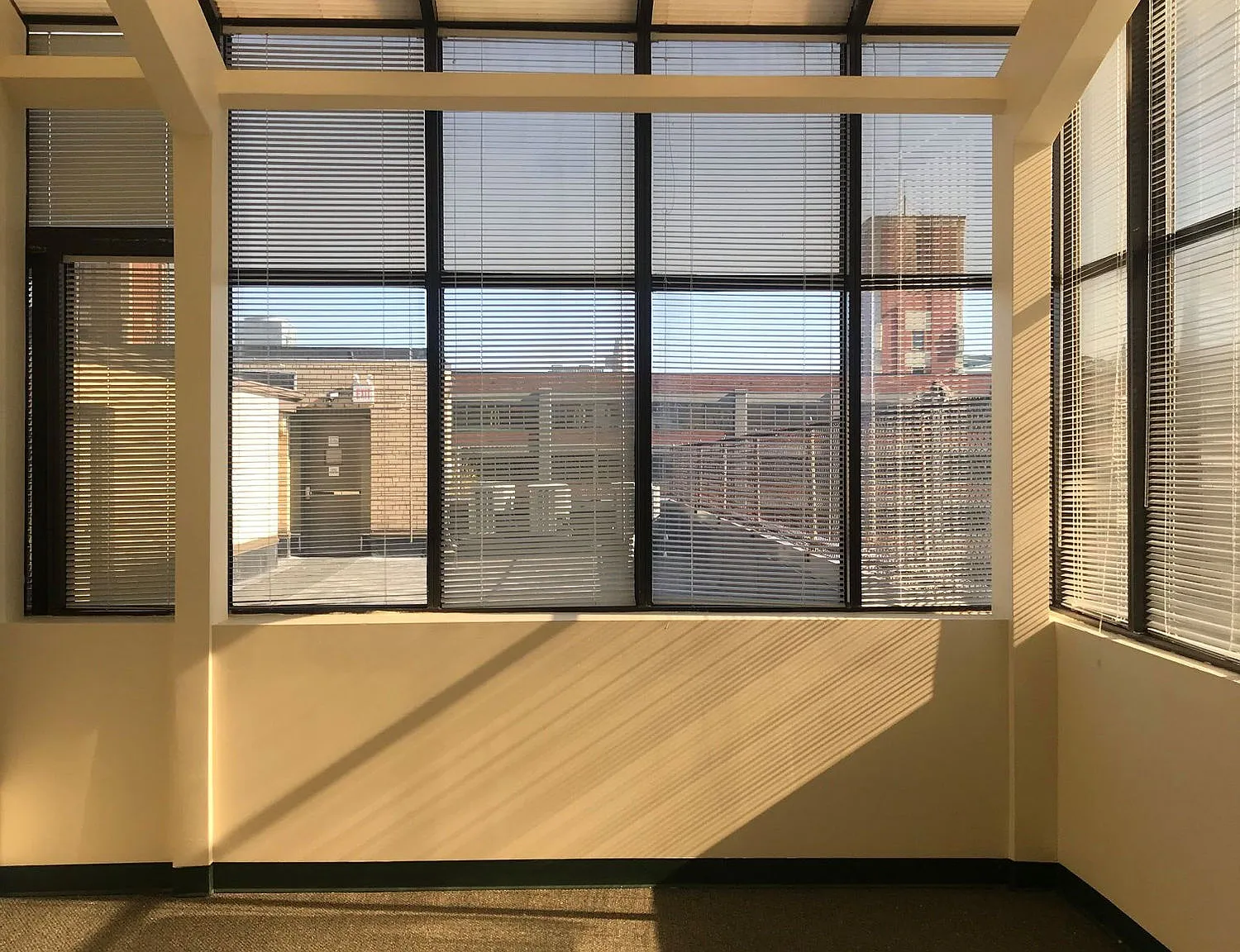 Carson Square Apartments — Photo 4