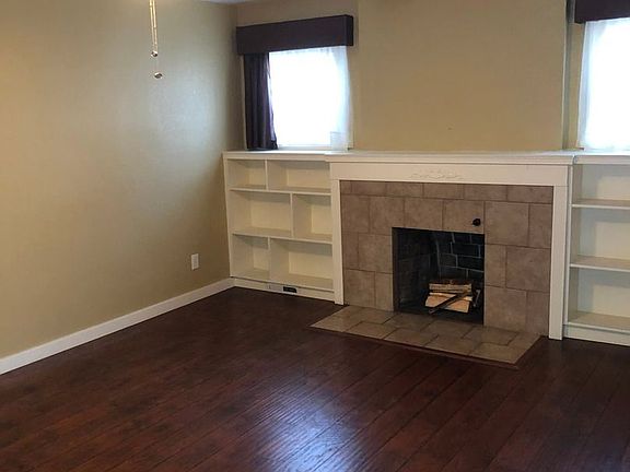 2nd image of 2211 Court St