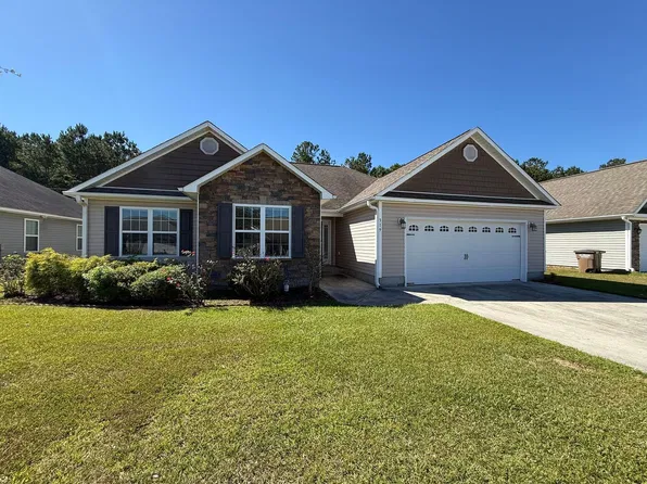 319 Hughes Ln, Jacksonville, NC 28546