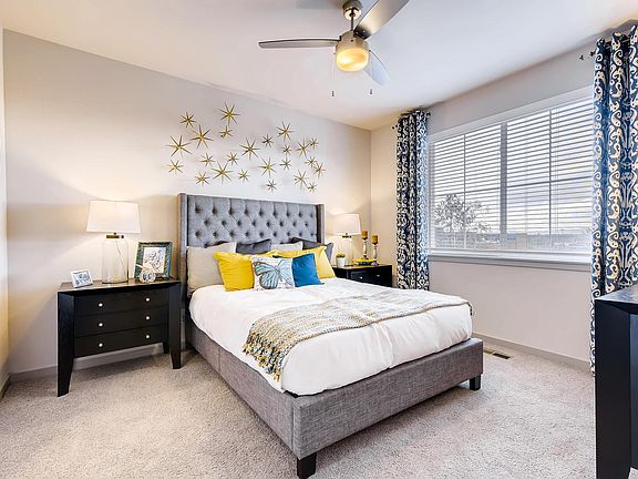 Outlook Biscay ; Aurora, CO Apartments