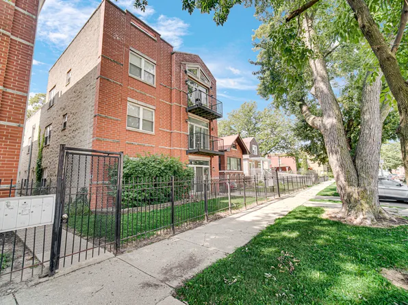5933 W Huron St APT 1S, Chicago, IL 60644