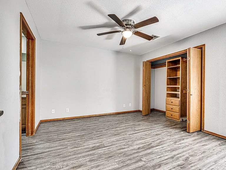 4123 S Van Buren St — Photo 12