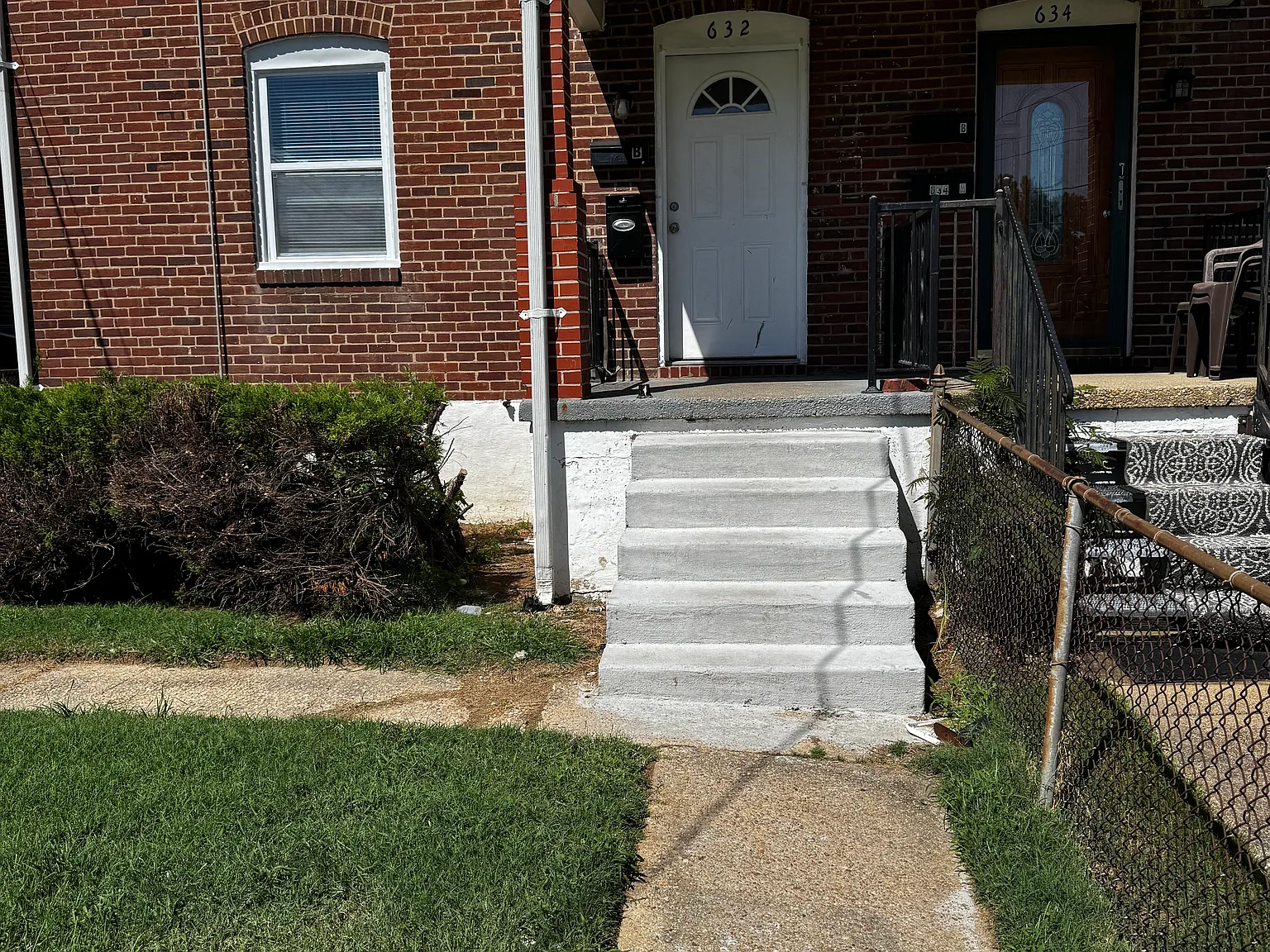 2 bed, 1000 sqft, $1,200 — Photo 1