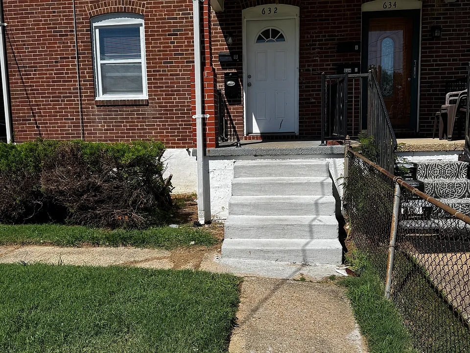 632 Delaware Ave #1